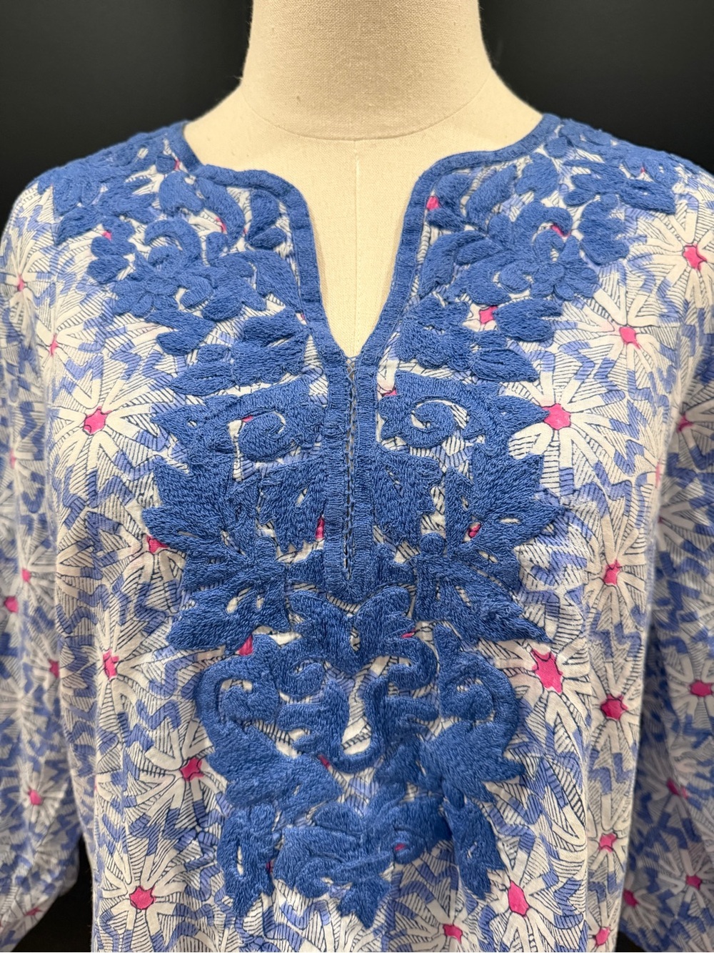 Roller Rabbit light Cotton Inez Tunic Cover-up in Molas Medium - Like New - Picture 7 of 12